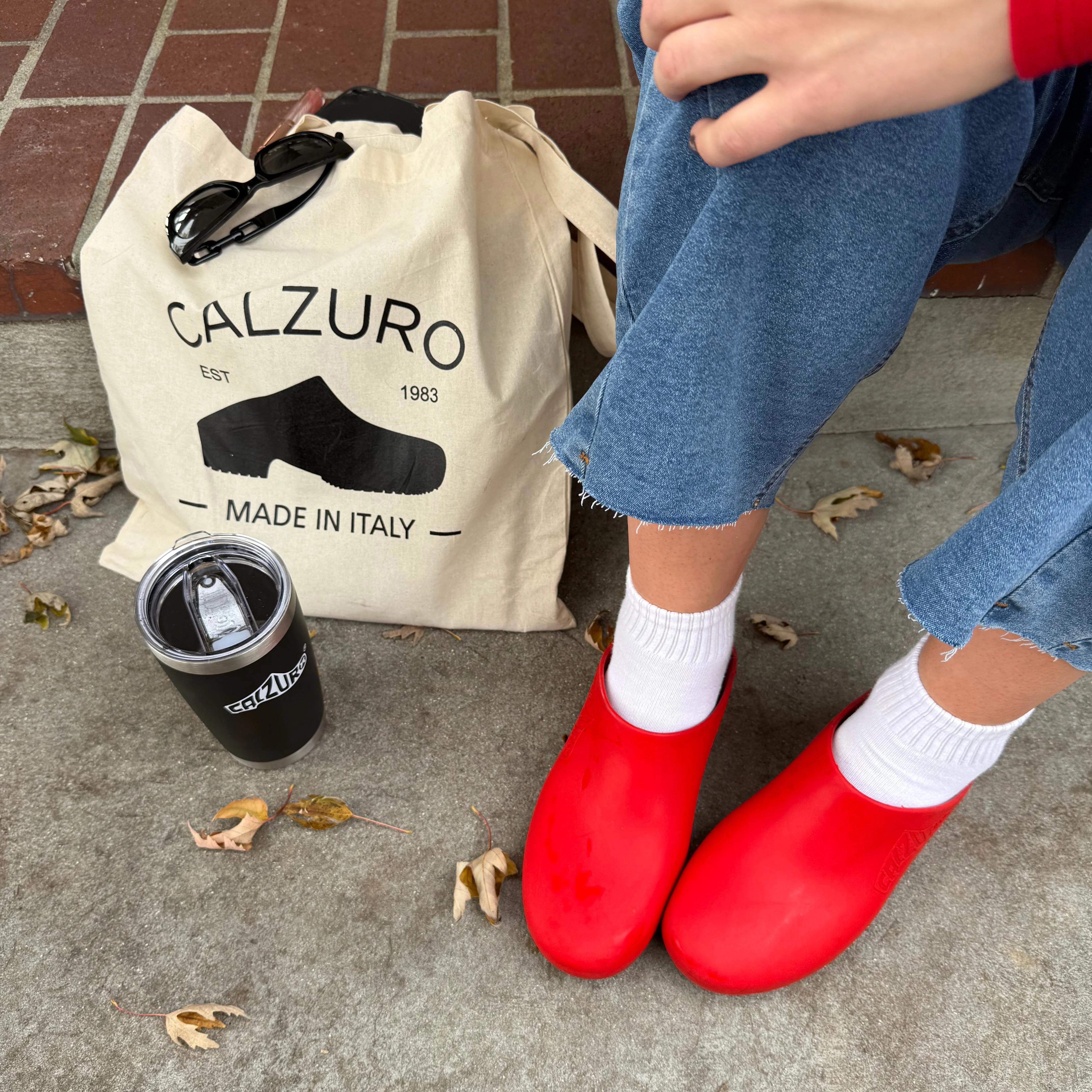 Calzuro Tote Bag - Image 4