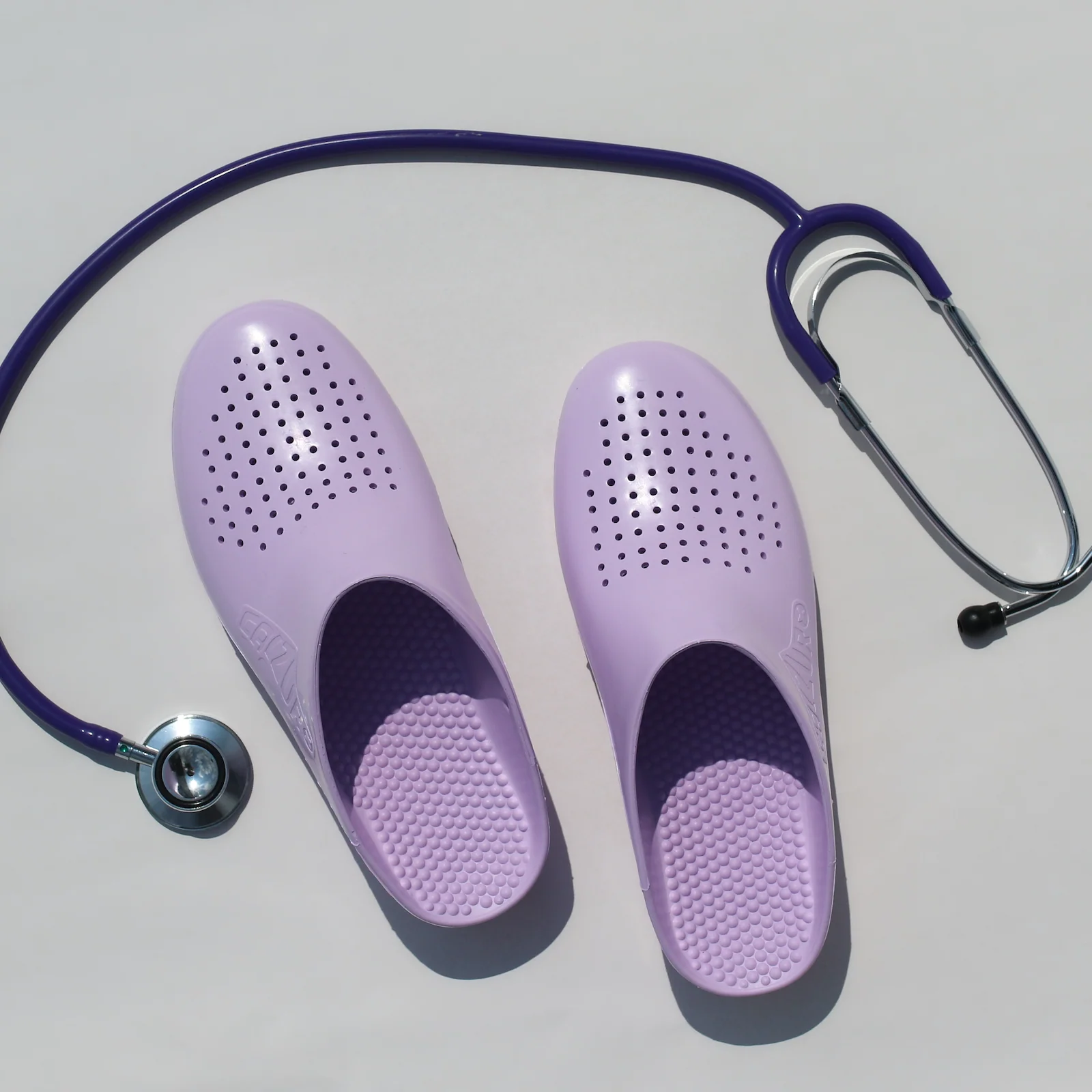 Calzuro Classic With Holes Lavender - Image 5